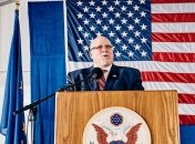 Посол США в Эстонии подал в отставку из-за несогласия с политикой Трампа