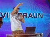 Арахамия выступил ди-джеем на слете молодых "слуг народа" (видео)