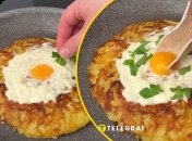 Картопляне кільце з яйцем та сиром