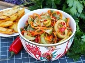 Острый салат на зиму с зелеными помидорами