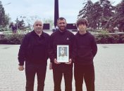 Василь Ломаченко з батьком та сином