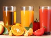 Медики рассказали о вредных свойствах фруктовых соков