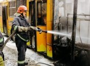 В центре Тернополя троллейбус выгорел изнутри