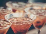 Пять крутых коктейлей для пятничного вечера: как их сделать в домашних условиях