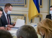 Президент ФК "Минай", "король контрабанды" Альперин и бывший СБУшник: кто попал под новые санкции СНБО (фото)