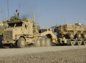 Так выглядит тягач M1070 Oshkosh