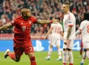 Быстрый гол Видаля помог "Баварии" одолеть "Бенфику" (Фото)