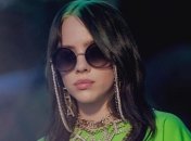 Певица Билли Айлиш запустила авторскую линейку детской одежды (Фото, Видео)