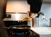 Чого не потрібно робити з олією.