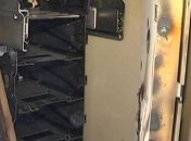 Банкомат в сельском клубе разрезали сваркой