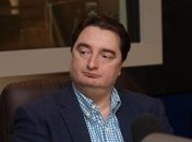 Игорь Гужва: Куда исчезают американские ценности, когда в Украине без суда закрывают оппозиционные телеканалы и отжимают бизнес через санкции СНБО?