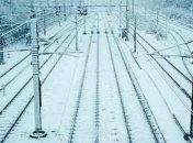 Снегопад вызвал задержку в движении многих поездов 