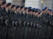 Порошенко одобрил закон о допуске иностранных ВС в Украину