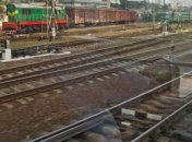 Под колесами поездов погибли 8-летний мальчик и пенсионерка