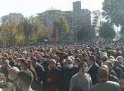 Провокация, разгон и провал отставки Пашиняна: что происходит у парламента Армении. Видео