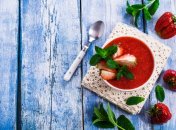 Как приготовить клубничный суп: 4 летние идеи