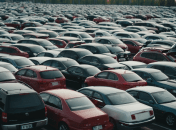 О них мало кто знает: интересные варианты авто на "секретных" местах авторынка в Луцке (видео)