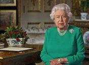 "Примеры для всех нас": королева Елизавета II обратилась к медикам 