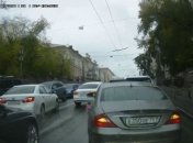 Участников свадебного кортежа в Томске оштрафовали