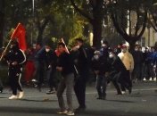 Смерть первого протестующего и аннулирование результатов выборов: что происходит в Кыргызстане 6 октября