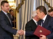 Янукович и оппозиция подписали соглашение о преодолении кризиса в Украине