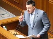 Тягнибок: Янукович пытался усидеть на двух стульях