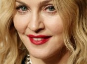 На торги выставили любовное письмо Мадонны для модели Аманды Казале