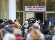 В Украине начнут массово прививать препаратом Pfizer: стало известно, хватит ли вакцины на всех желающих