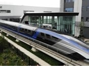 У Китаї випустили потяг, який рухається зі швидкістю авіалайнера