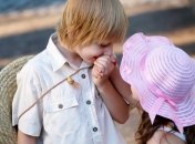 Ребенок и первая любовь: что нужно знать родителям