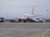 Самолет с эвакуированными украинцами: В сети появились фотографии с борта (Фото)