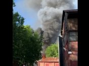 В центре Москвы взорвался склад пиротехники: в сети появились видео пожара 