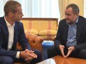 Президент УЕФА третий раз прибыл в Украину (Фото)