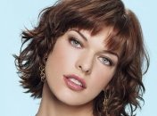 Римские каникулы: Мила Йовович путешествует с двухмесячной дочкой