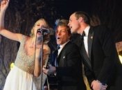 Принц Уильям, Тейлор Свифт и Джон Бон Джови спели вместе