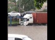 В Одессе во время мощного ливня взорвалась электроподстанция: видео ЧП