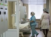 Очереди из скорых и "дежурные" ритуальщики: в краснозонном Житомире бьют тревогу из-за катастрофической ситуации с COVID-19