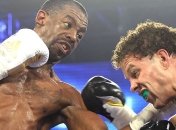 Бокс: претендента дискваліфікували за удар головою в чемпіонському бою (Відео)