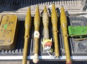 В Марьинке обнаружили тайник с боеприпасами (Видео)