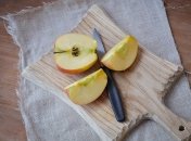 Как сделать, чтобы яблоки не темнели при нарезке