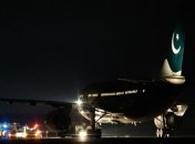 Boeing совершил экстренную посадку в Карачи