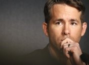 Райан Рейнольдс пытается превратить жену в домохозяйку