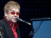 Элтон Джон даст благотворительный концерт в Киеве: все подробности 