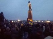 Запорожские активисты не смогли снести памятник Ленину