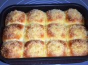 Идеальная посыпанная сладкой крошкой сдоба