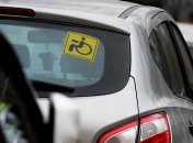 П'ять спеціальних автомобілів уже передали до регіонів