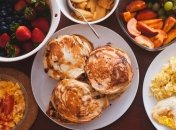 Медики назвали продукты, какие нельзя есть натощак