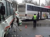 В Славянске столкнулись два автобуса: пострадал пассажир