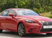 Lexus представила 245-сильный IS 200t