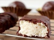 Батончики "Баунти" за полчаса: простой рецепт любимых сладостей